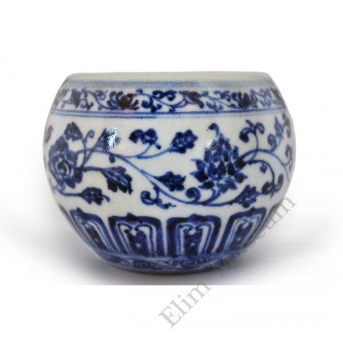 1480 A b&W five scrolling flowers water pot